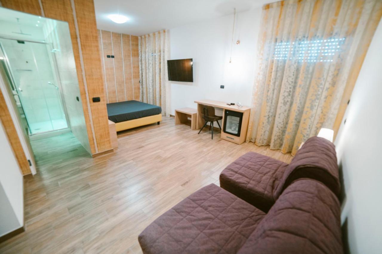 Hotel Continental San Benedetto del Tronto Extérieur photo