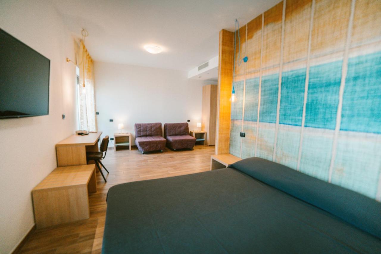 Hotel Continental San Benedetto del Tronto Extérieur photo