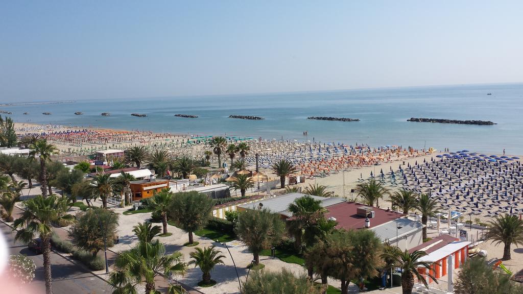 Hotel Continental San Benedetto del Tronto Chambre photo