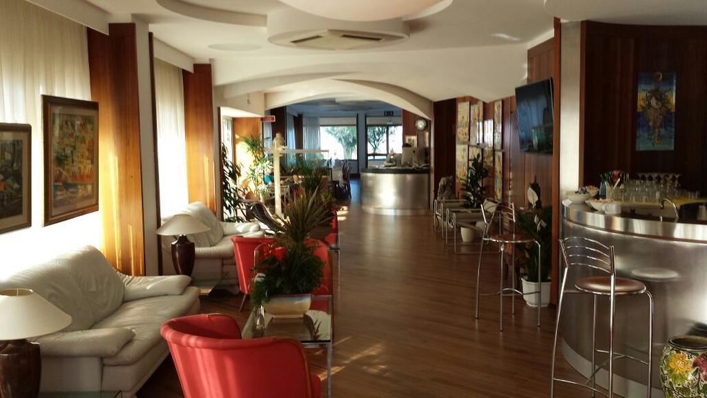 Hotel Continental San Benedetto del Tronto Extérieur photo