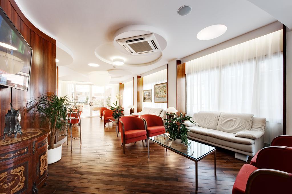 Hotel Continental San Benedetto del Tronto Extérieur photo