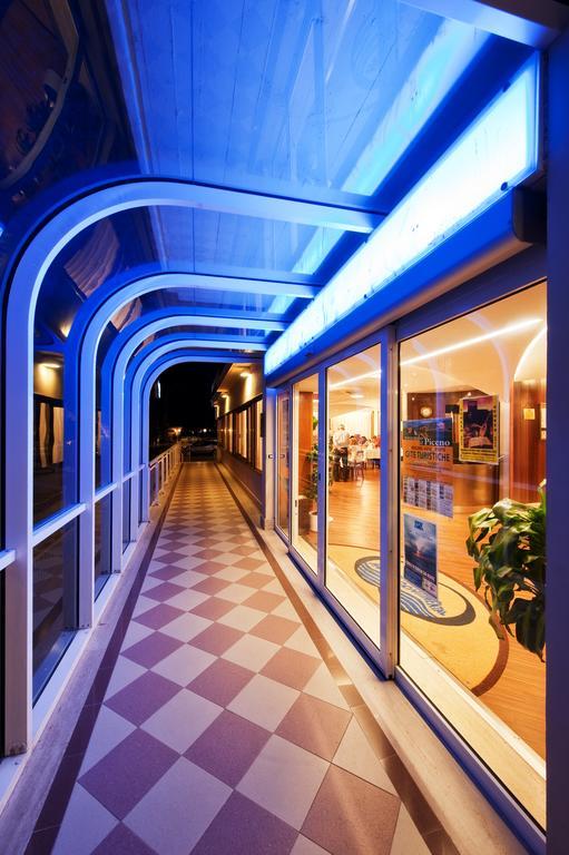 Hotel Continental San Benedetto del Tronto Extérieur photo